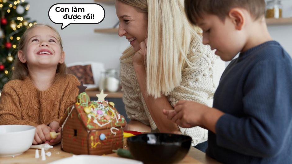 Anh mat rang ro cua cac be tu hao khoe voi me